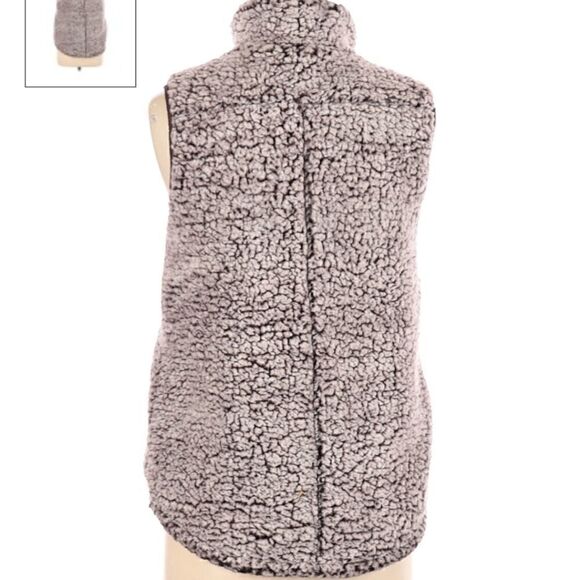 Thread & Supply Faux Sherpa Vest - Picture 8 of 11